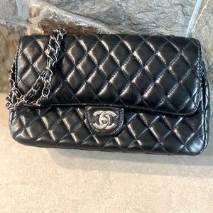 Used Chanel handbag